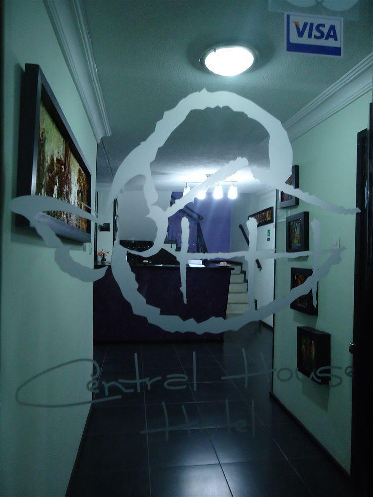 House A 5 Min De La Embajada Americana 3* Bogota